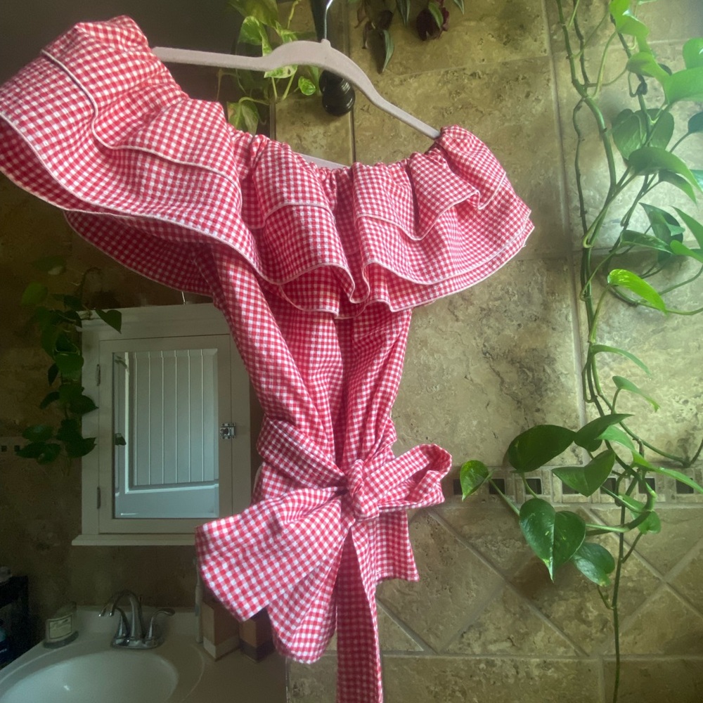 WHO WHAT WEAR off-the-shoulder gingham top
